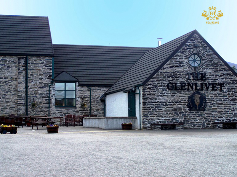 Giá rượu Glenlivet hiện nay